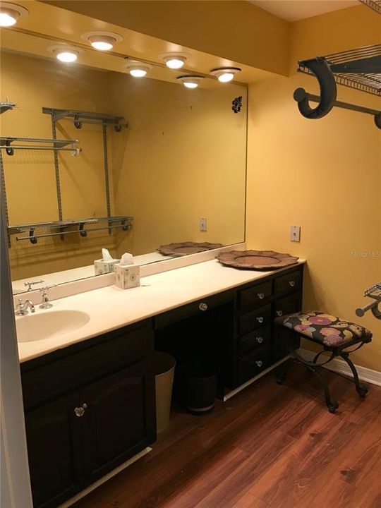 For Sale: $574,963 (9 beds, 4 baths, 4666 Square Feet)