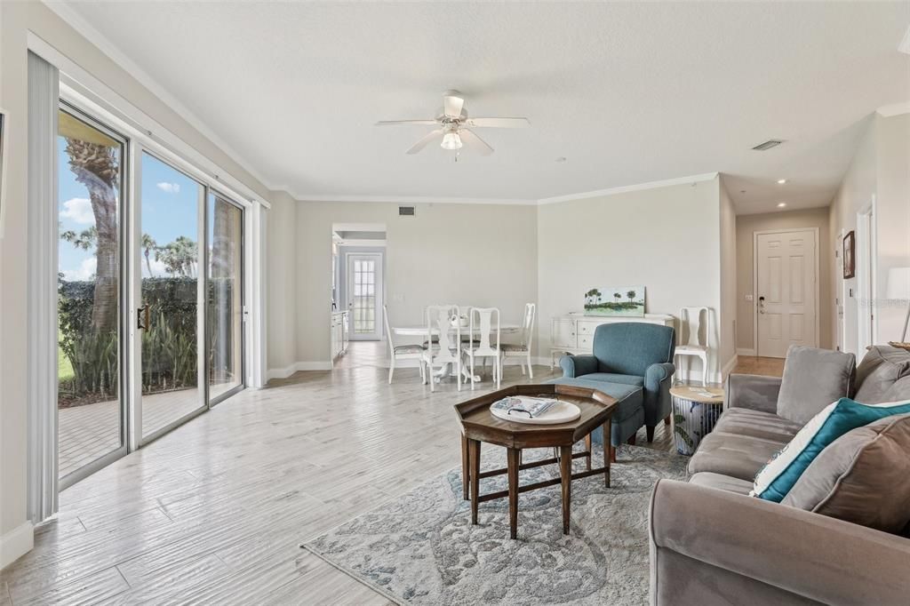 待售: $550,000 (3 贝兹, 3 浴室, 2013 平方英尺)