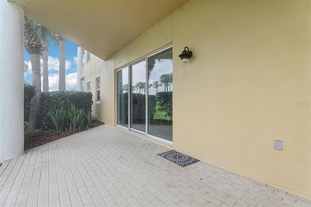 待售: $550,000 (3 贝兹, 3 浴室, 2013 平方英尺)