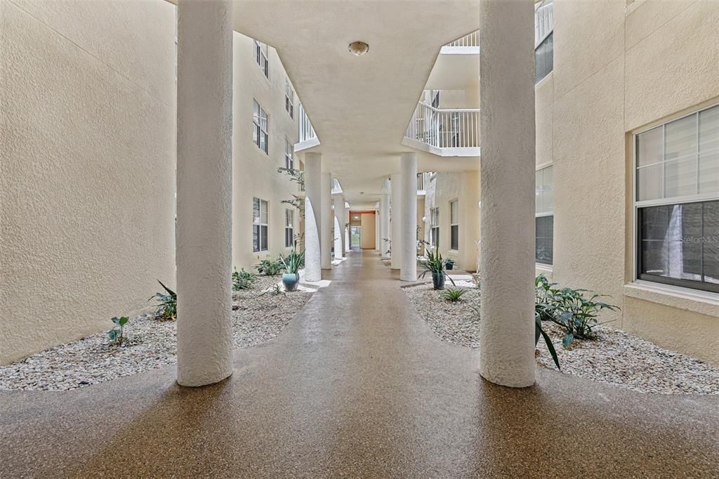 待售: $550,000 (3 贝兹, 3 浴室, 2013 平方英尺)