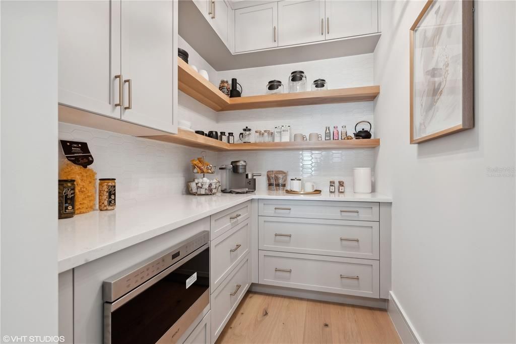 For Sale: $1,525,000 (3 beds, 3 baths, 3060 Square Feet)