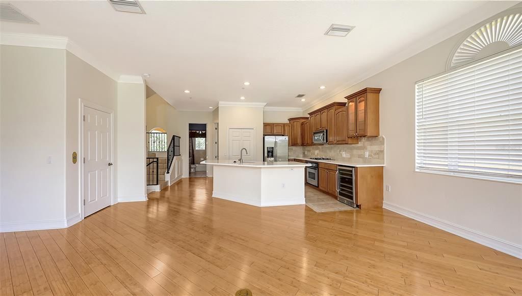 На продажу: $569,000 (4 спален, 4 ванн, 2848 Квадратных фут)