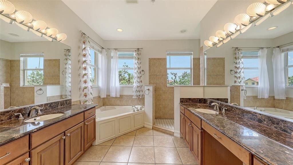 На продажу: $569,000 (4 спален, 4 ванн, 2848 Квадратных фут)