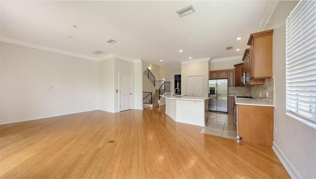 На продажу: $569,000 (4 спален, 4 ванн, 2848 Квадратных фут)