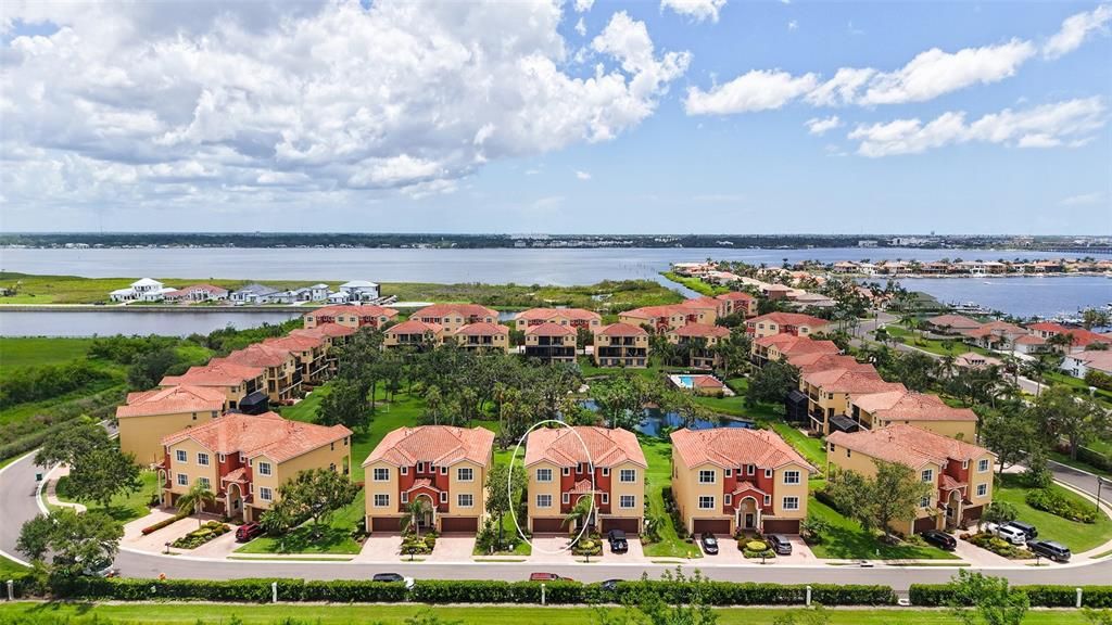 На продажу: $569,000 (4 спален, 4 ванн, 2848 Квадратных фут)