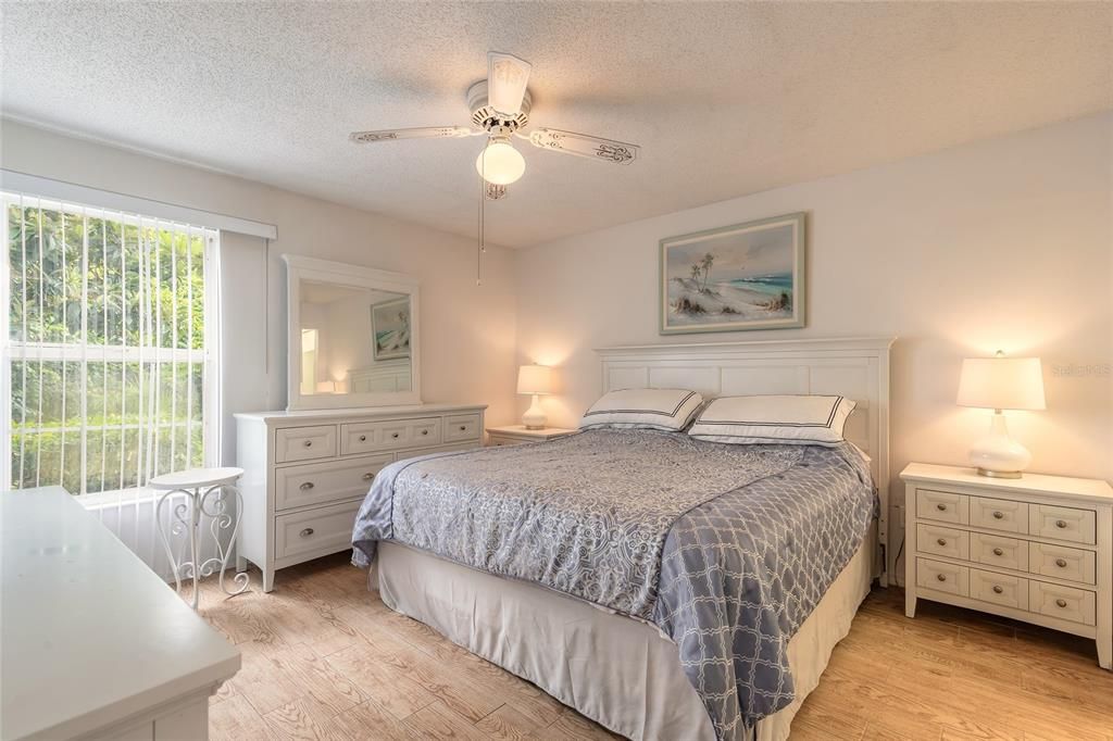 For Sale: $249,500 (2 beds, 2 baths, 1478 Square Feet)