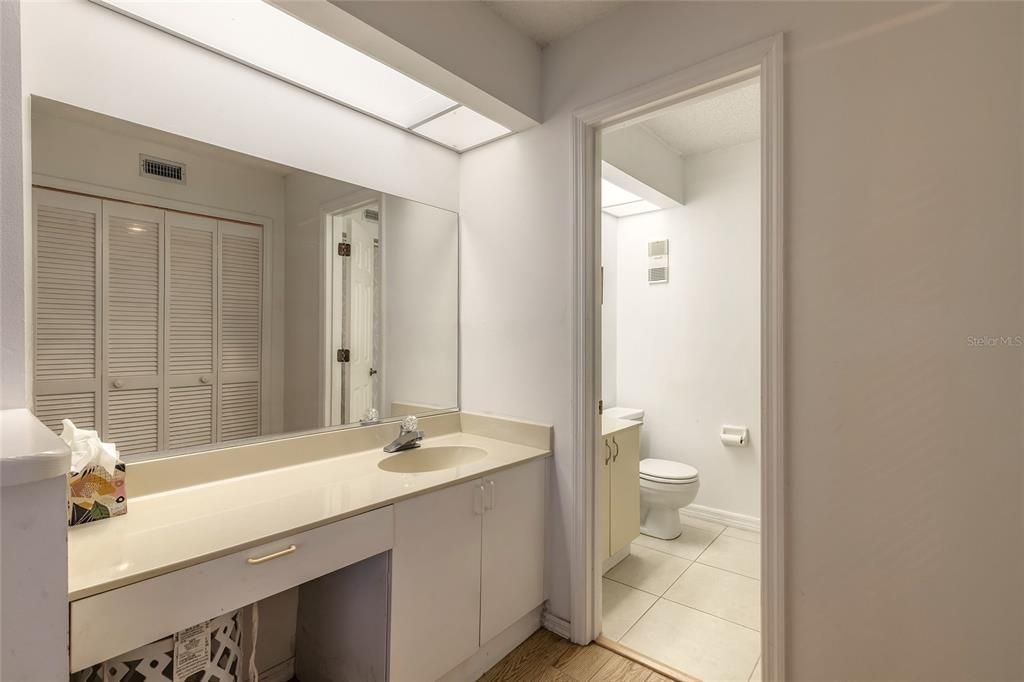 For Sale: $249,500 (2 beds, 2 baths, 1478 Square Feet)