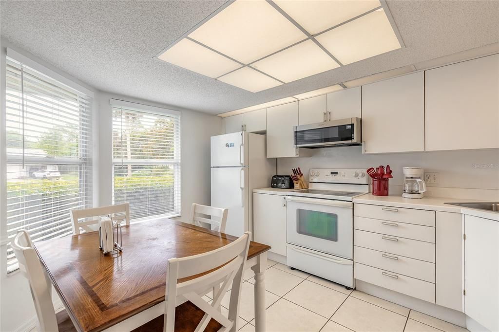 For Sale: $249,500 (2 beds, 2 baths, 1478 Square Feet)