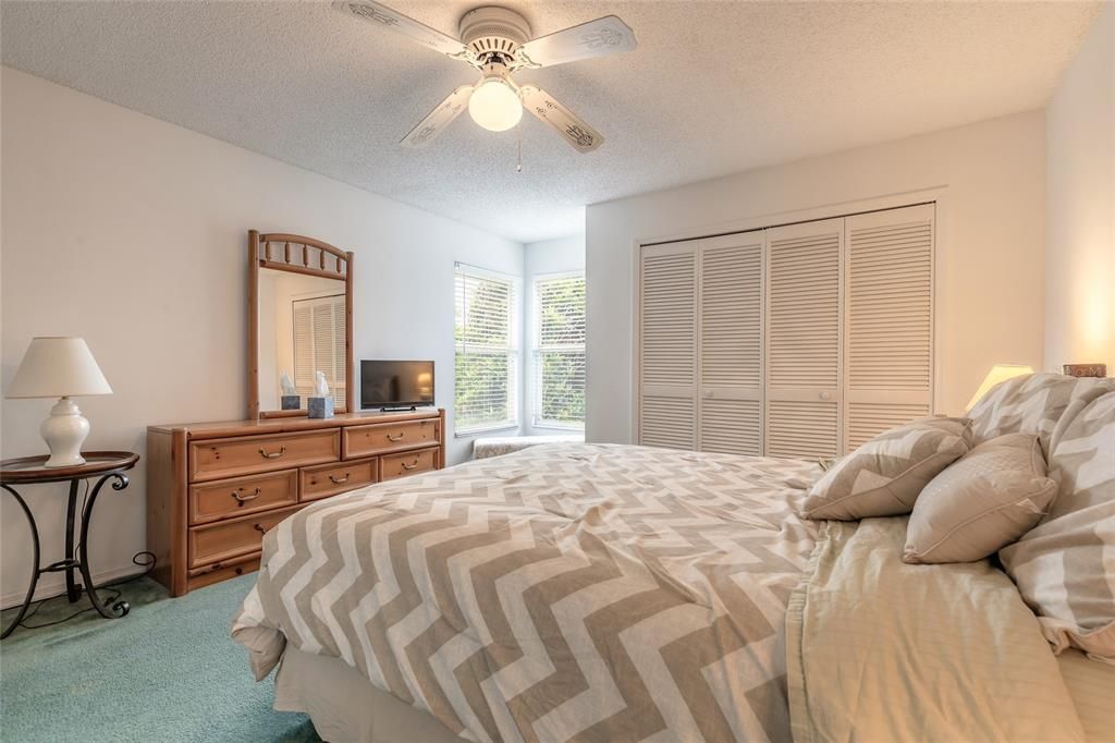 For Sale: $249,500 (2 beds, 2 baths, 1478 Square Feet)