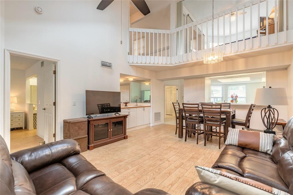 For Sale: $249,500 (2 beds, 2 baths, 1478 Square Feet)