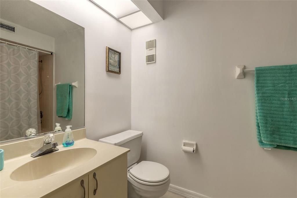 For Sale: $249,500 (2 beds, 2 baths, 1478 Square Feet)