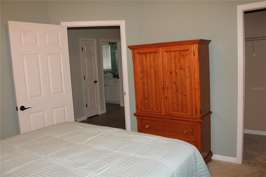 For Rent: $3,250 (4 beds, 3 baths, 2604 Square Feet)