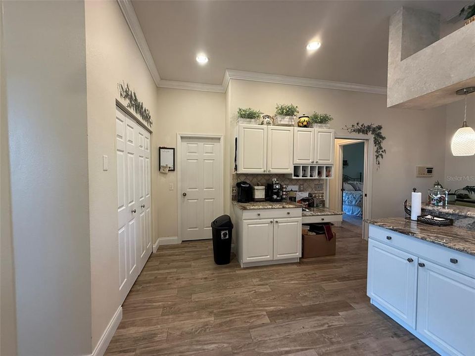 For Rent: $2,750 (3 beds, 2 baths, 1950 Square Feet)