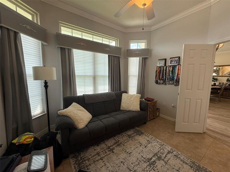 For Rent: $2,750 (3 beds, 2 baths, 1950 Square Feet)