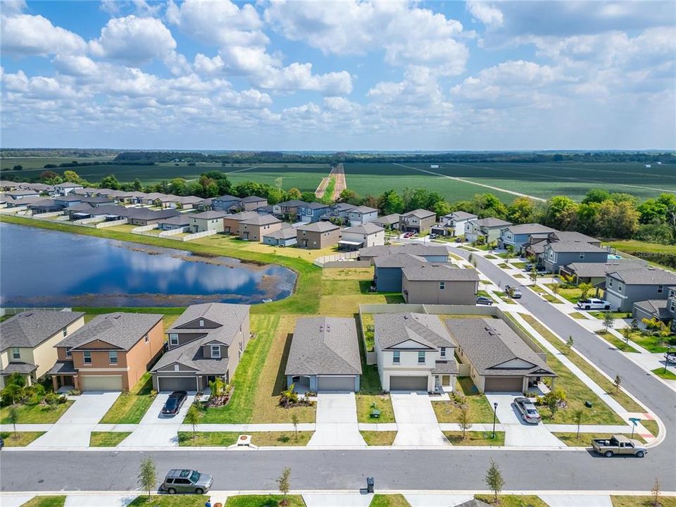 Active With Contract: $265,000 (3 beds, 2 baths, 1484 Square Feet)