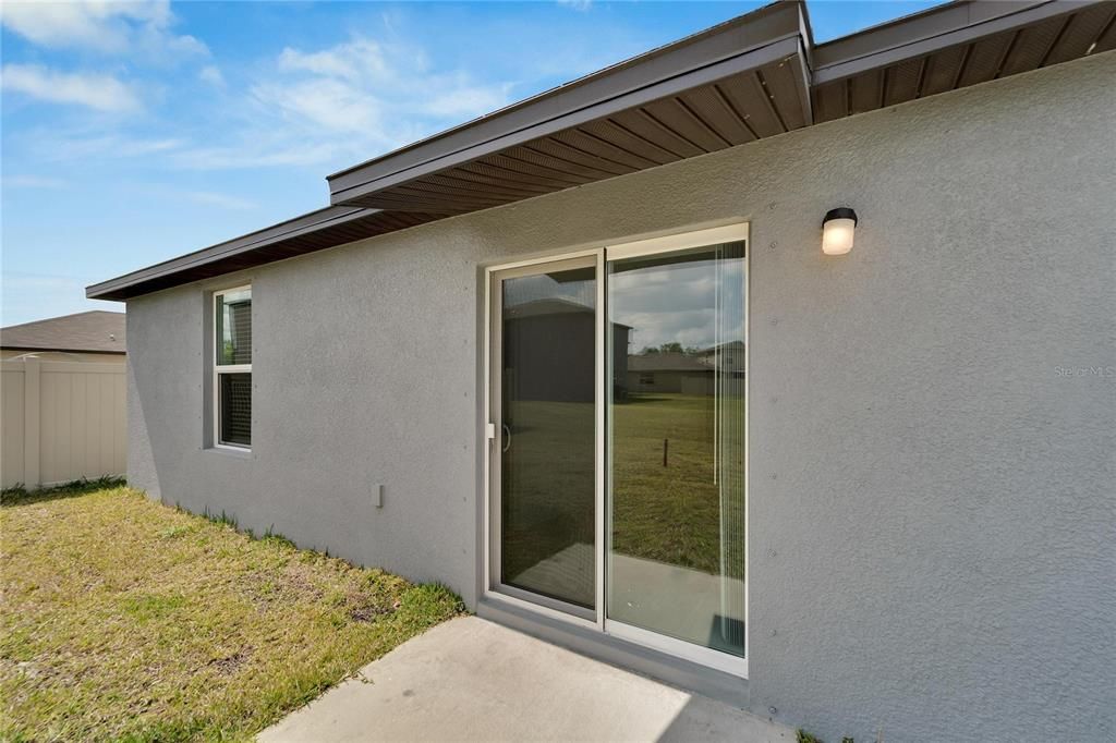 Active With Contract: $265,000 (3 beds, 2 baths, 1484 Square Feet)