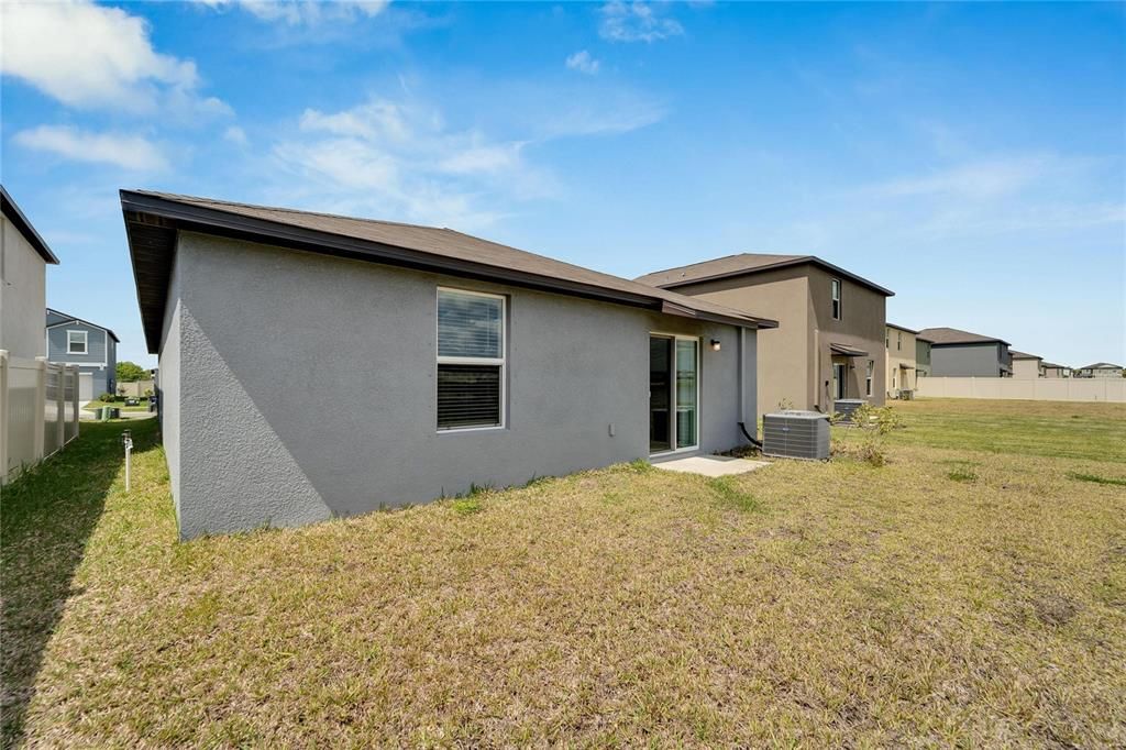 Active With Contract: $265,000 (3 beds, 2 baths, 1484 Square Feet)