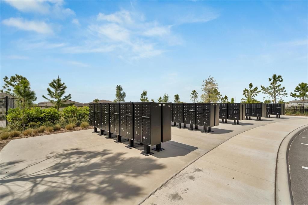 Active With Contract: $265,000 (3 beds, 2 baths, 1484 Square Feet)