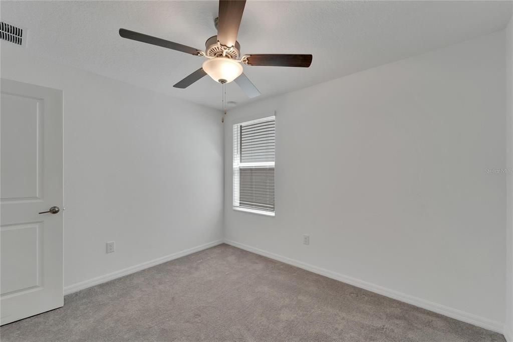 Active With Contract: $265,000 (3 beds, 2 baths, 1484 Square Feet)