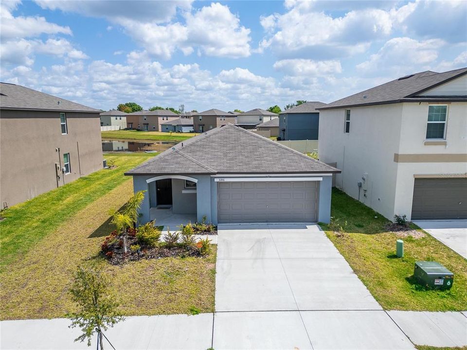 Active With Contract: $265,000 (3 beds, 2 baths, 1484 Square Feet)