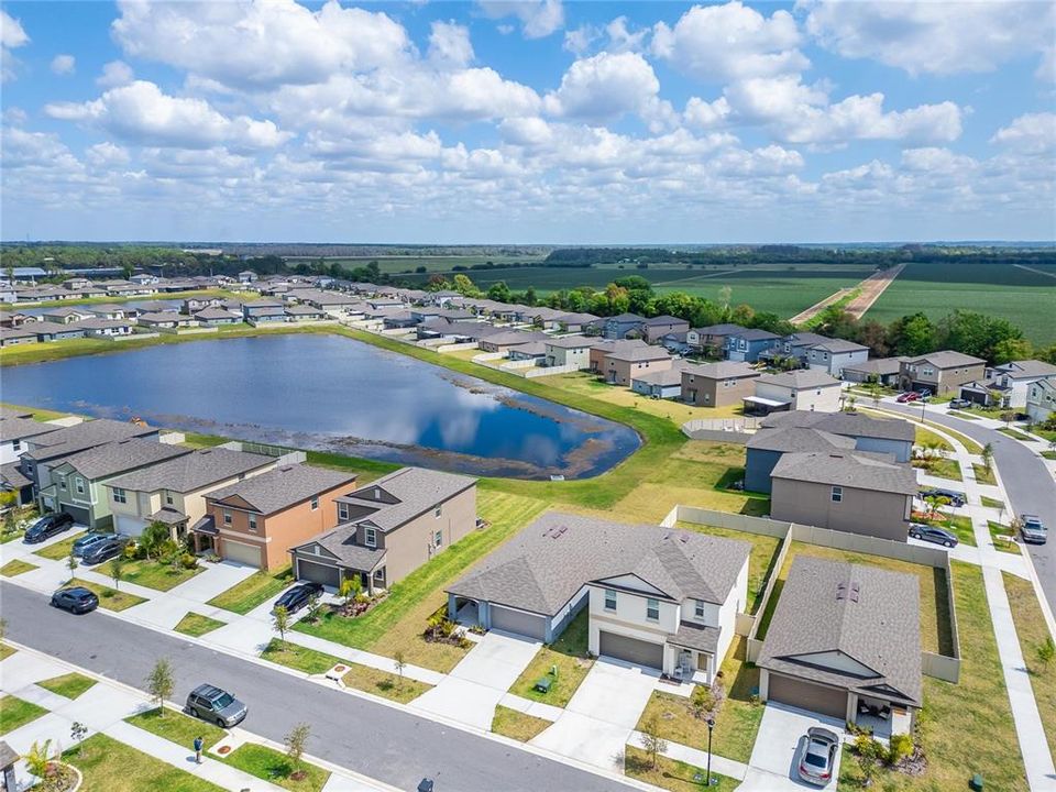 Active With Contract: $265,000 (3 beds, 2 baths, 1484 Square Feet)