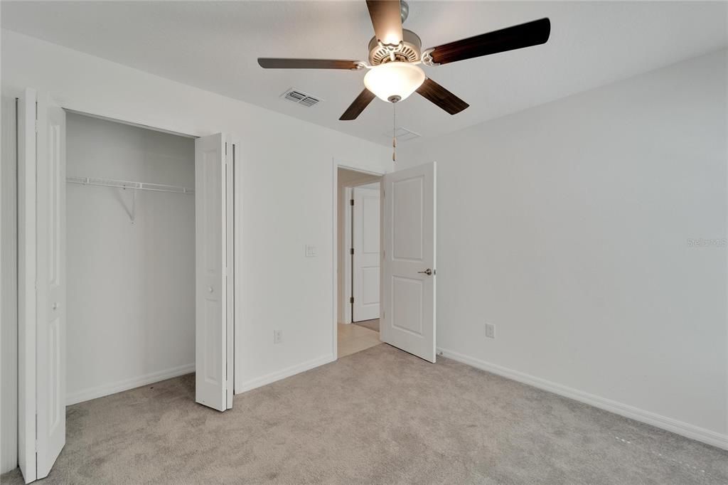 Active With Contract: $265,000 (3 beds, 2 baths, 1484 Square Feet)