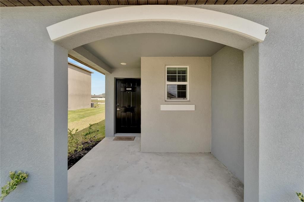 Active With Contract: $265,000 (3 beds, 2 baths, 1484 Square Feet)