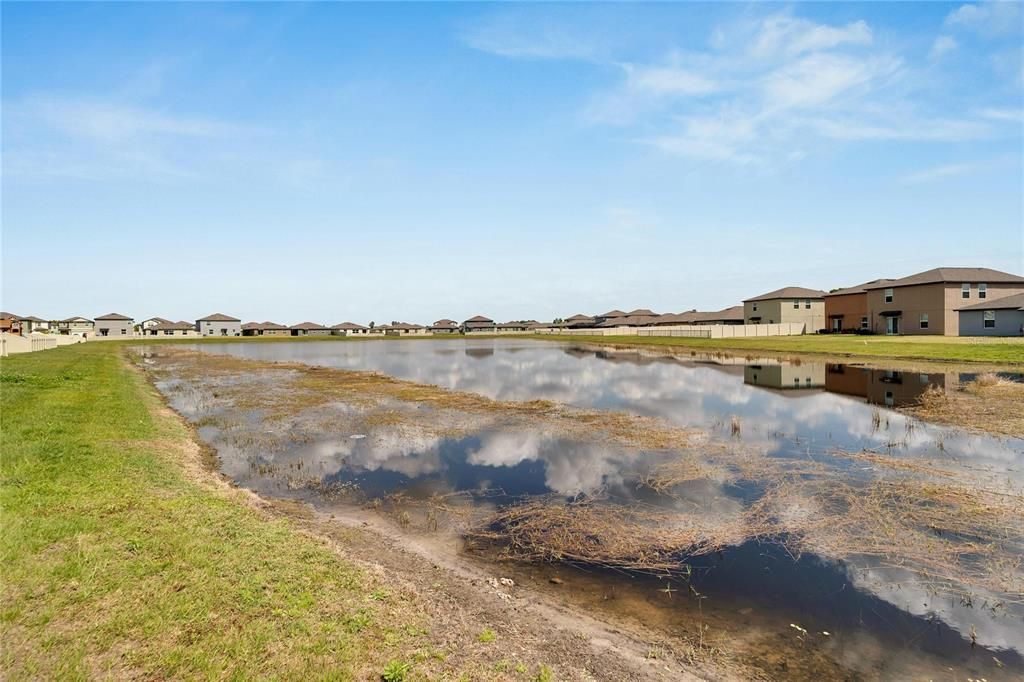 Active With Contract: $265,000 (3 beds, 2 baths, 1484 Square Feet)