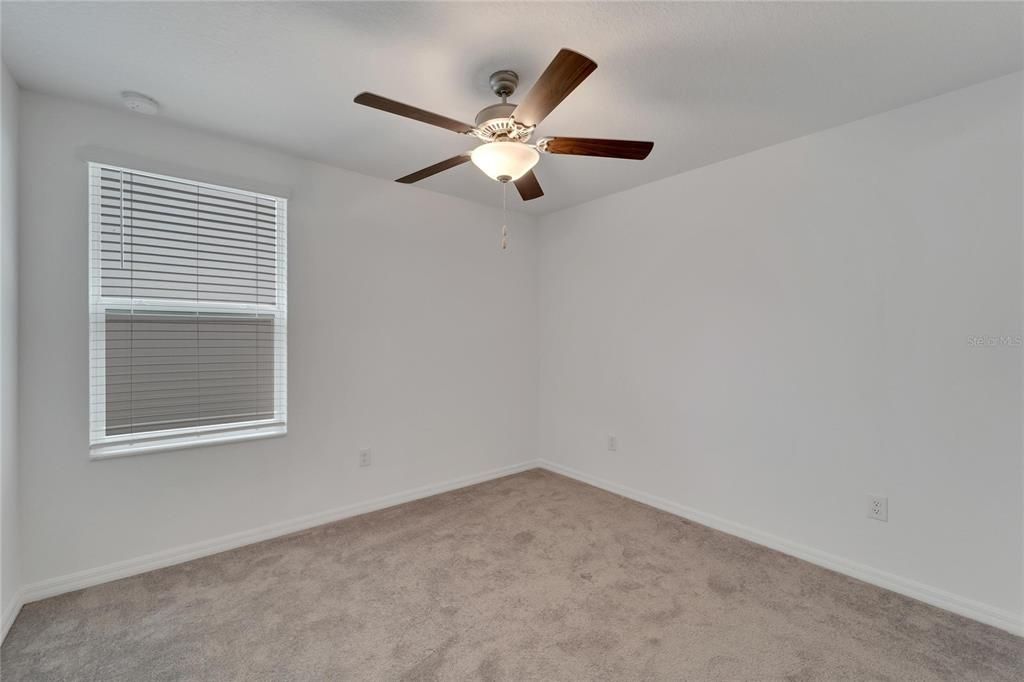 Active With Contract: $265,000 (3 beds, 2 baths, 1484 Square Feet)