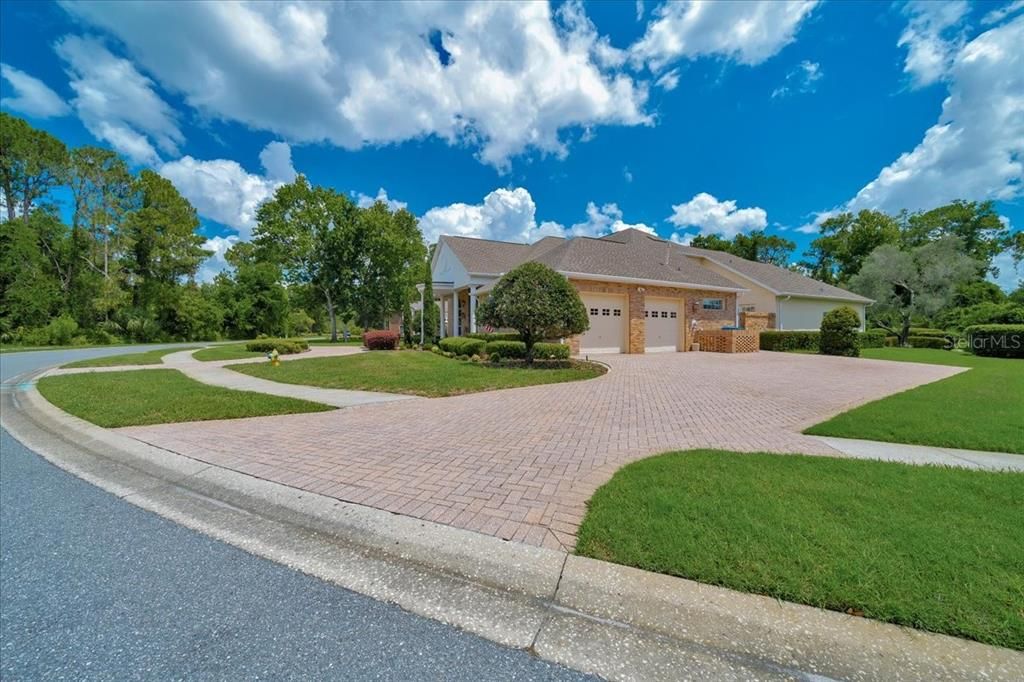 En Venta: $1,150,000 (3 camas, 3 baños, 3732 Pies cuadrados)