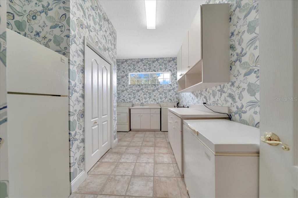 En Venta: $1,150,000 (3 camas, 3 baños, 3732 Pies cuadrados)