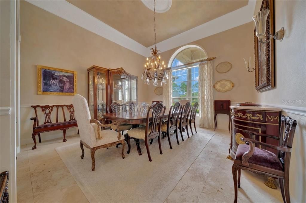 En Venta: $1,150,000 (3 camas, 3 baños, 3732 Pies cuadrados)