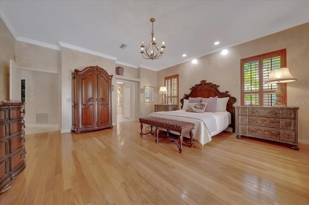 En Venta: $1,150,000 (3 camas, 3 baños, 3732 Pies cuadrados)