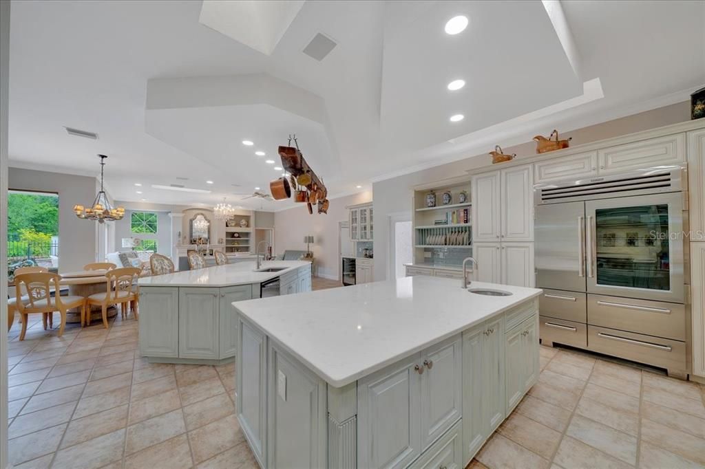 En Venta: $1,150,000 (3 camas, 3 baños, 3732 Pies cuadrados)