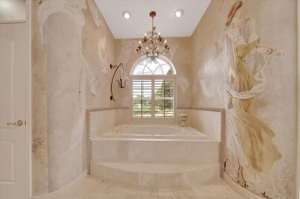 En Venta: $1,150,000 (3 camas, 3 baños, 3732 Pies cuadrados)