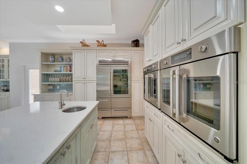 En Venta: $1,150,000 (3 camas, 3 baños, 3732 Pies cuadrados)