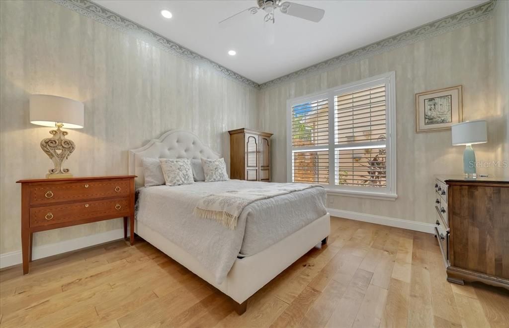 En Venta: $1,150,000 (3 camas, 3 baños, 3732 Pies cuadrados)