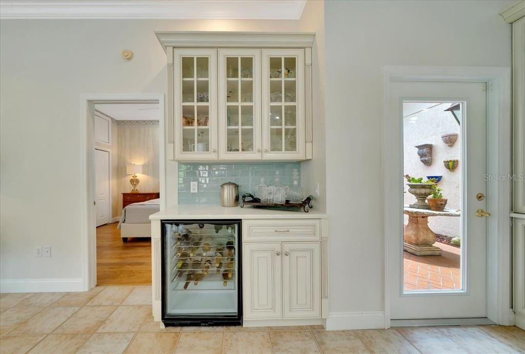 En Venta: $1,150,000 (3 camas, 3 baños, 3732 Pies cuadrados)