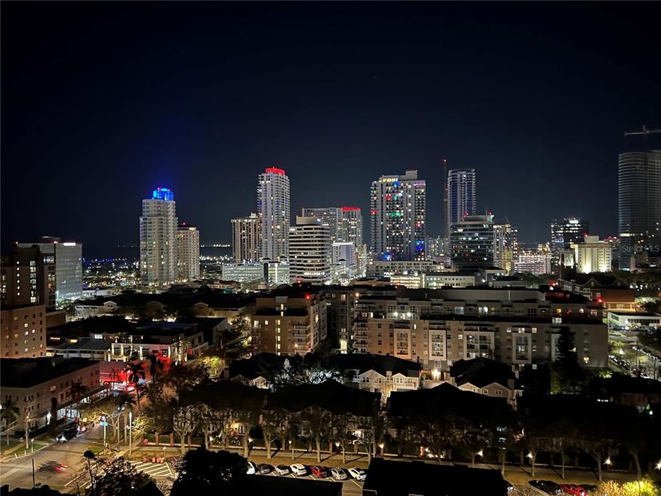 Active With Contract: $3,750 (3 beds, 2 baths, 1684 Square Feet)