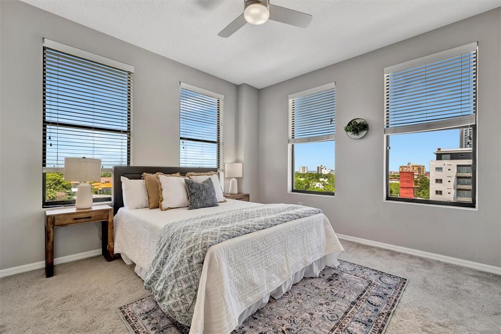 Active With Contract: $3,750 (3 beds, 2 baths, 1684 Square Feet)