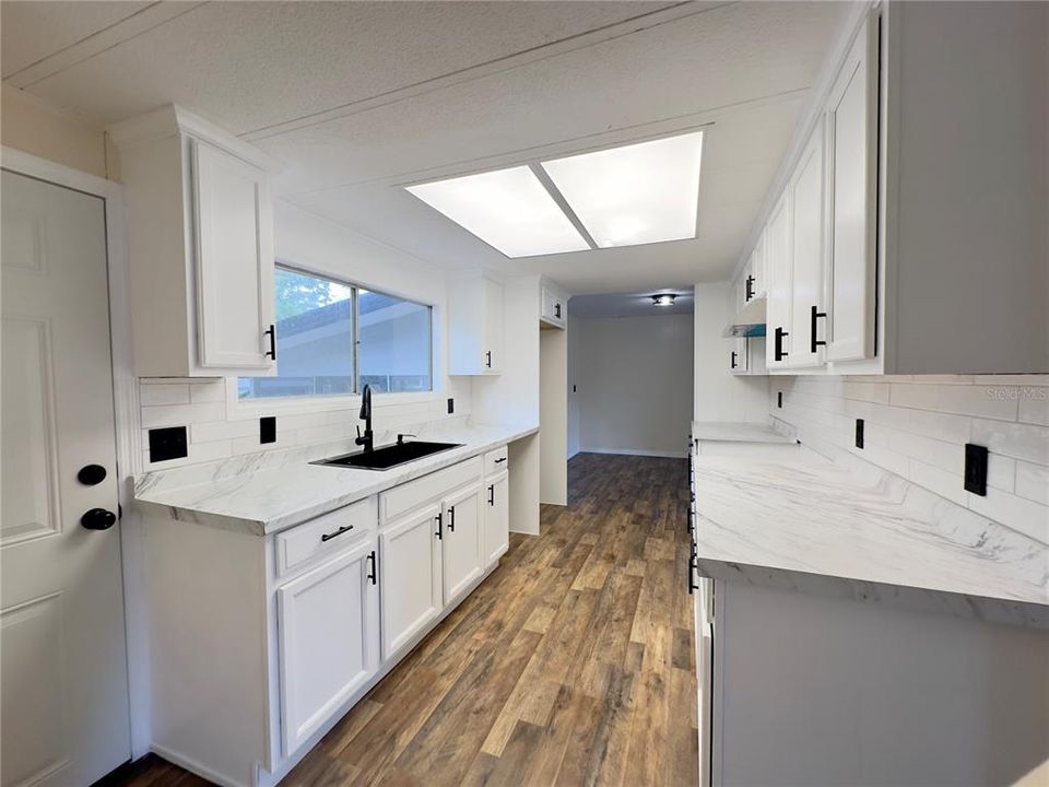 For Sale: $155,000 (3 beds, 2 baths, 1344 Square Feet)