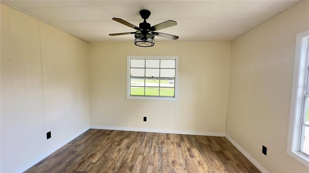 For Sale: $155,000 (3 beds, 2 baths, 1344 Square Feet)