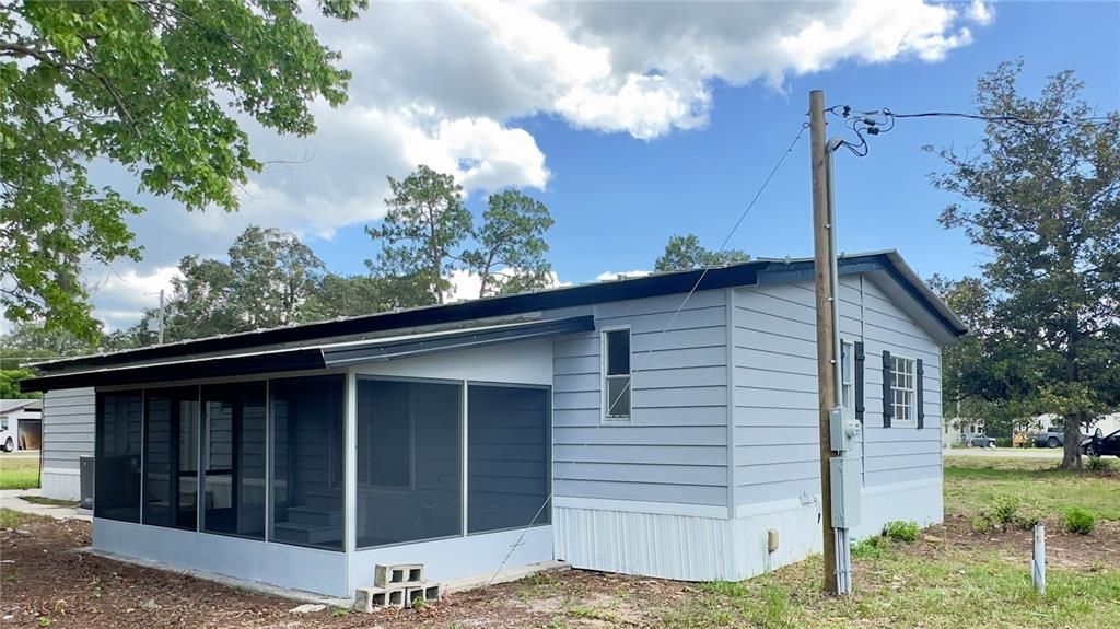 For Sale: $155,000 (3 beds, 2 baths, 1344 Square Feet)