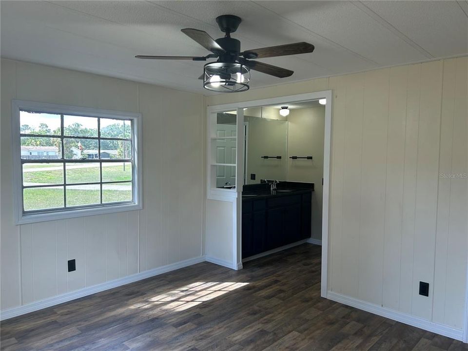 For Sale: $155,000 (3 beds, 2 baths, 1344 Square Feet)