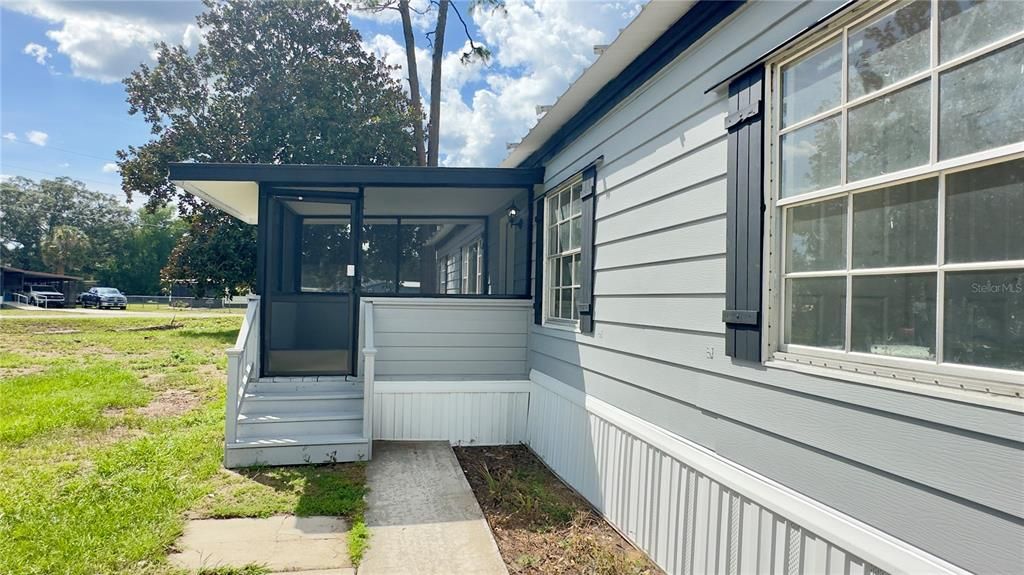 For Sale: $155,000 (3 beds, 2 baths, 1344 Square Feet)