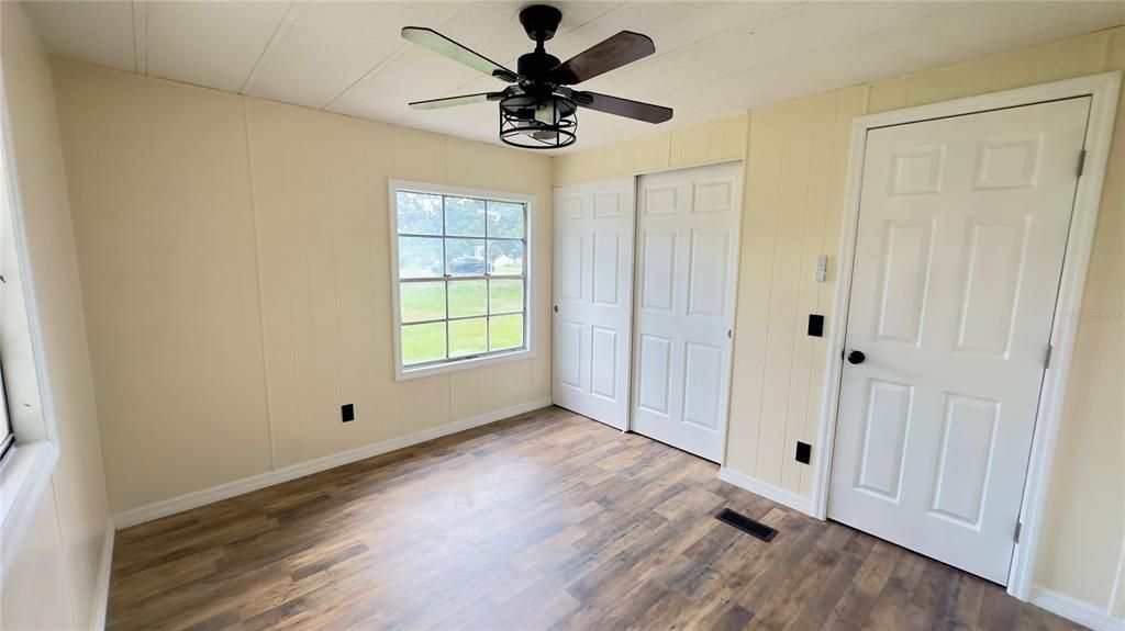 For Sale: $155,000 (3 beds, 2 baths, 1344 Square Feet)