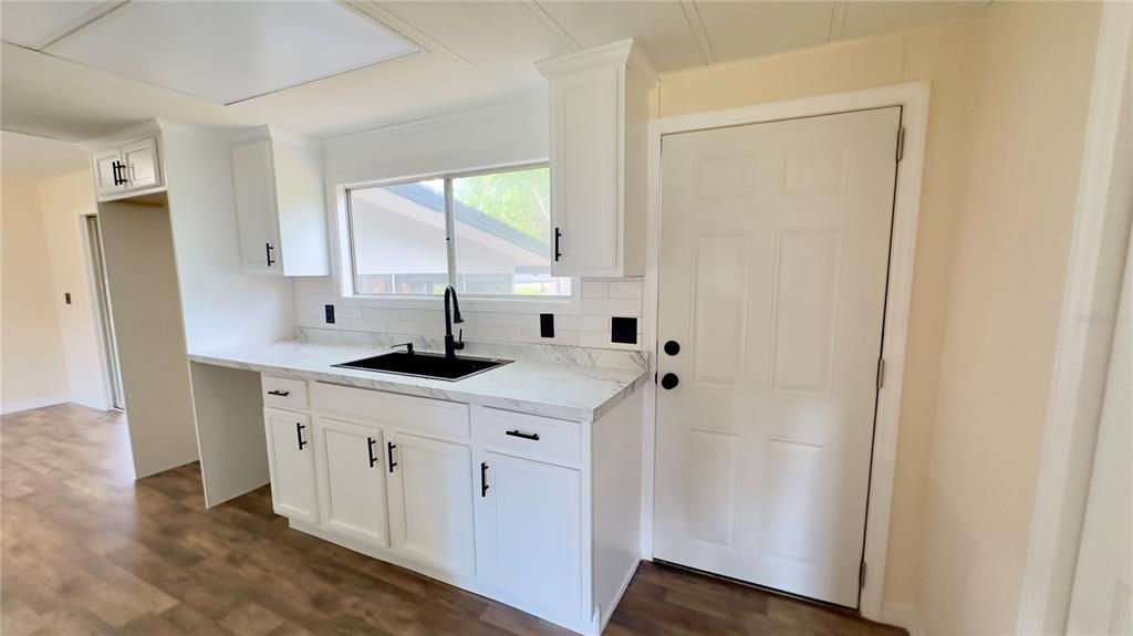 For Sale: $155,000 (3 beds, 2 baths, 1344 Square Feet)