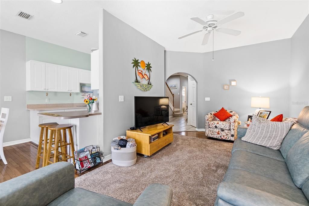 For Sale: $389,000 (3 beds, 2 baths, 1674 Square Feet)