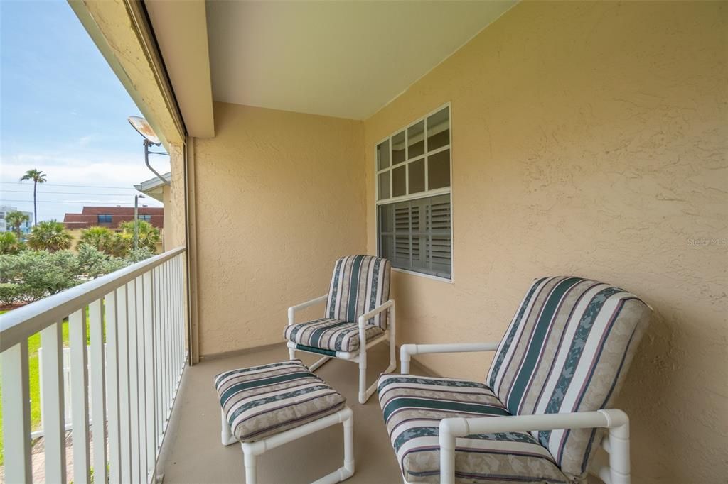 For Sale: $389,000 (3 beds, 2 baths, 1674 Square Feet)