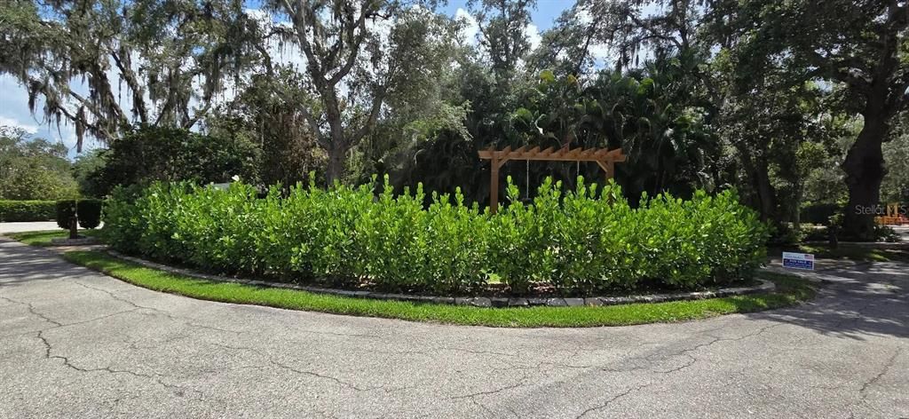 待售: $195,000 (0.08 acres)